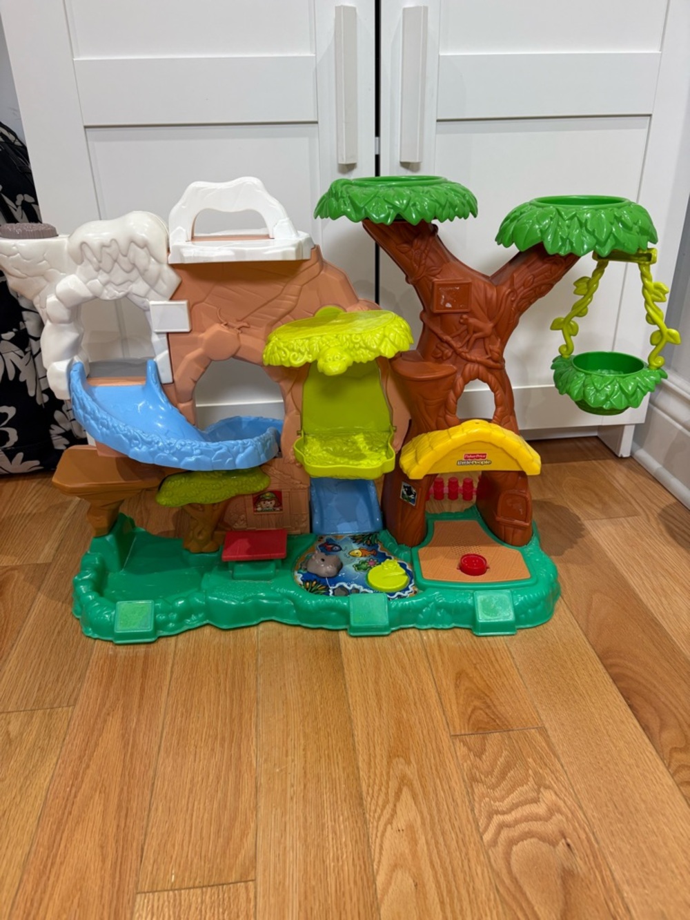 Fisher-Price Little People Adventure Treehouse Playset - Green/Brown Zoo